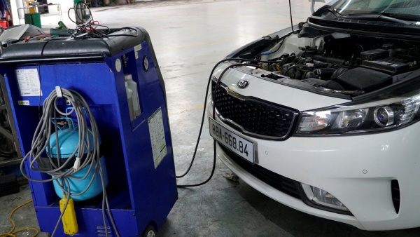 thừa ga hoặc hụt ga của hệ thống dàn lạnh