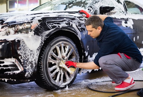 cách rửa xe ô tô